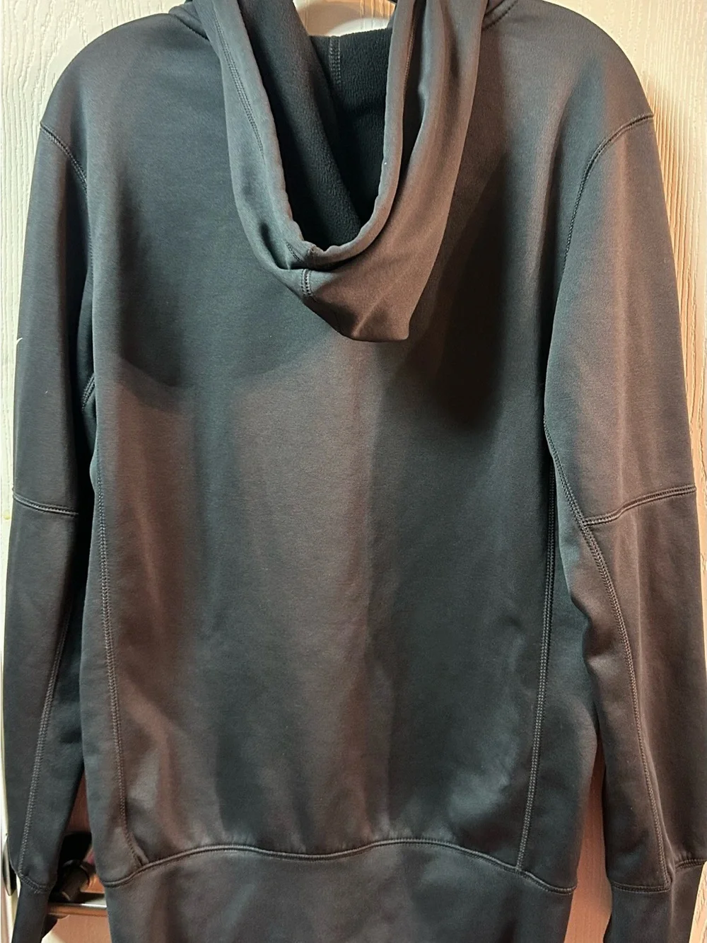 Nike Men’s Black Green Bay Packers Crewneck Hoodie with Yellow & White. SZ S
